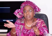 Pourquoi Awa Marie Coll Seck sera obligée d’adopter le droit à la vente de sang humain !!!